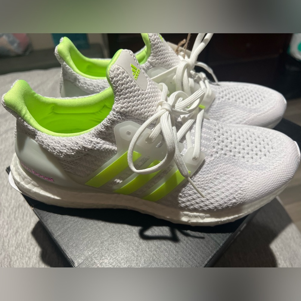 NIB Adidas ultra boost women’s size 9